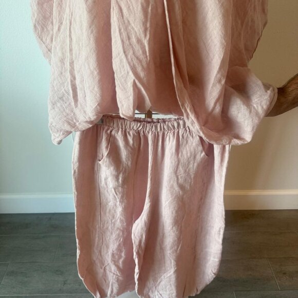 Italian Linen Two-Piece Set – Light Pink Tunic & Wide-Leg Pants – Made in Italy - Picture 8 of 12